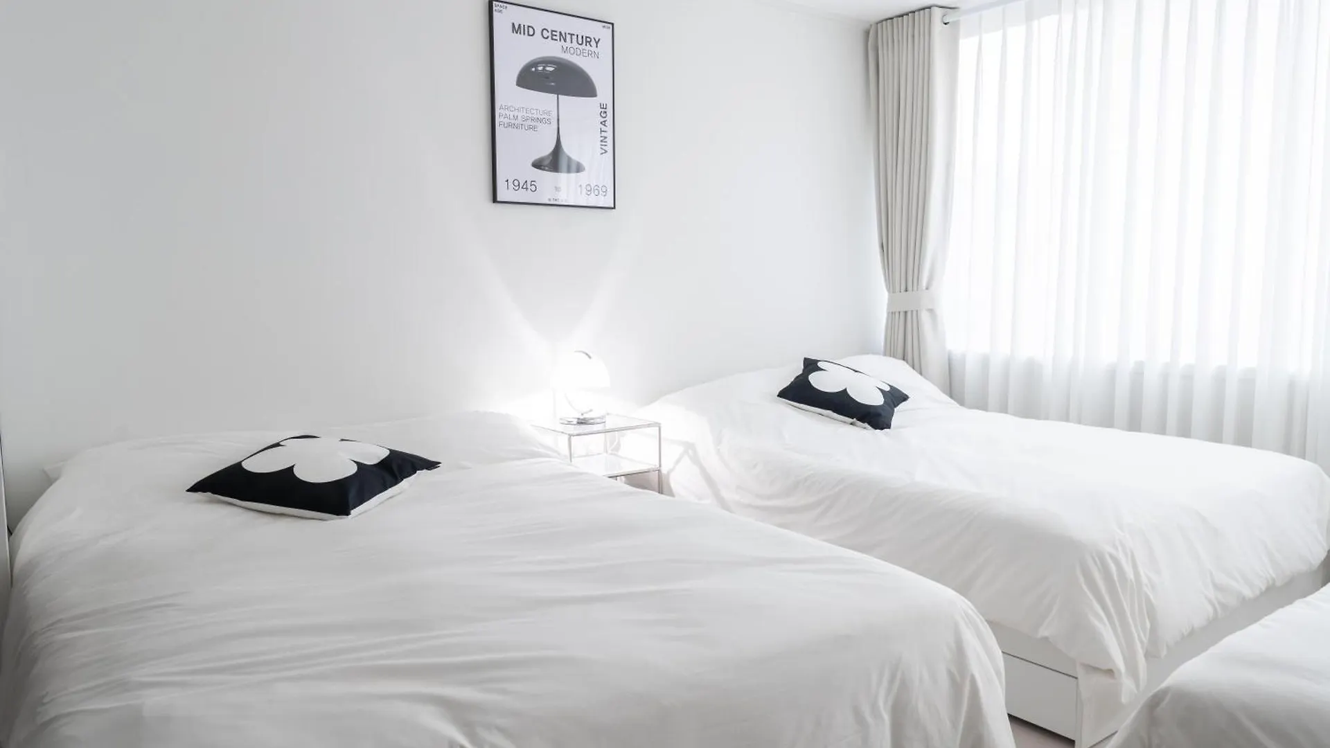 New Hongdae Stn 30Sec #Massage Chair #Netflix #Purifier V Seoul Apartment